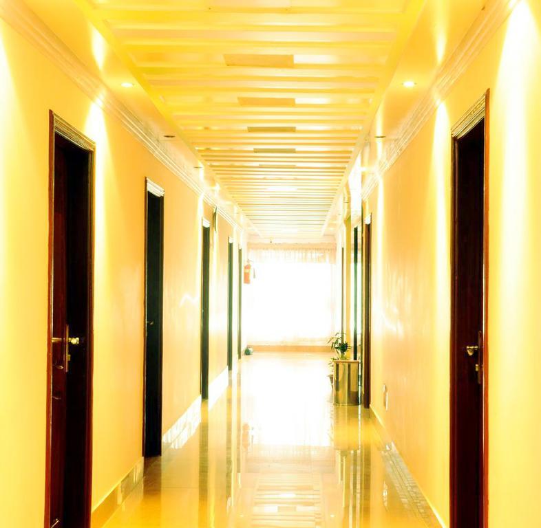 Hotel Favour Inn International チッタゴン エクステリア 写真